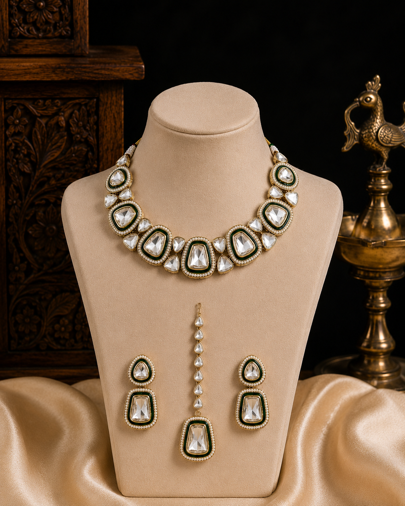Noor-e-Sabz Kundan Set