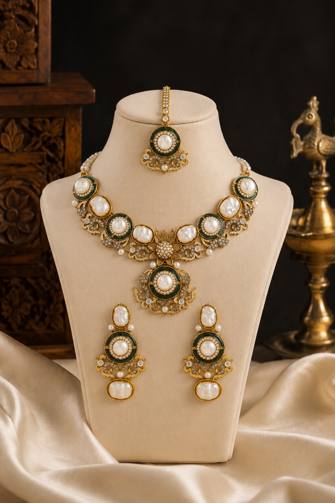 The Maharani Emerald Crescent Set